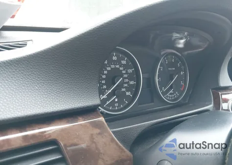 2010 BMW 328I xDrive из США, поврежденный, VIN WBAPK5C54AA650357